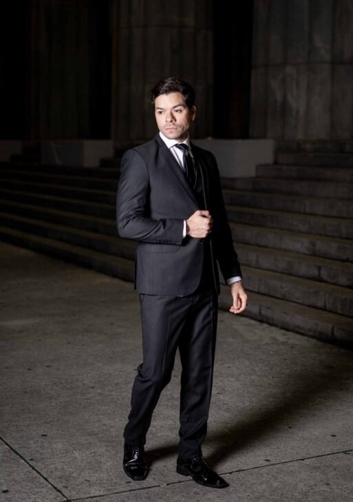 Traje de Tres Piezas Negro en Lana Súper 100 | Elegancia Clásica