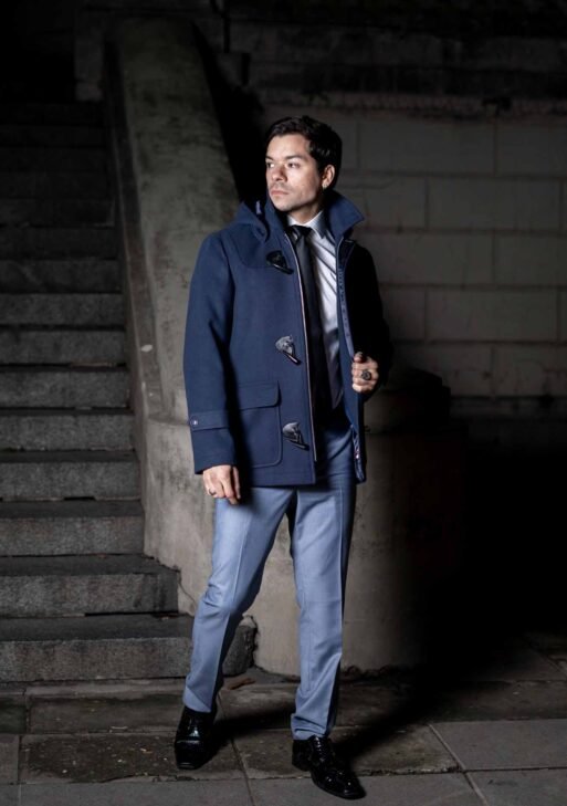 Tapado Montgomery para Hombre en Paño Azul Marino con Capucha Desmontable